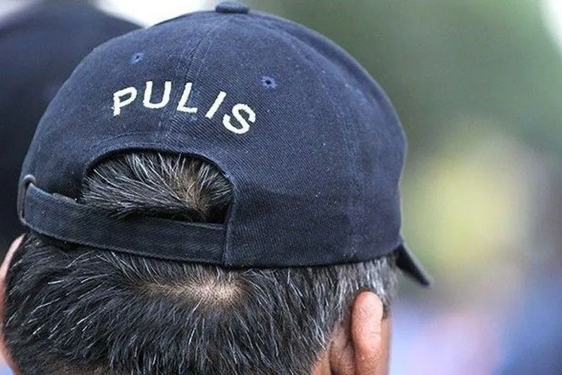 Pulis nagtangkang manloob sa ‘hardware’, tiklo Pulis nagtangkang manloob sa ‘hardware’, tiklo